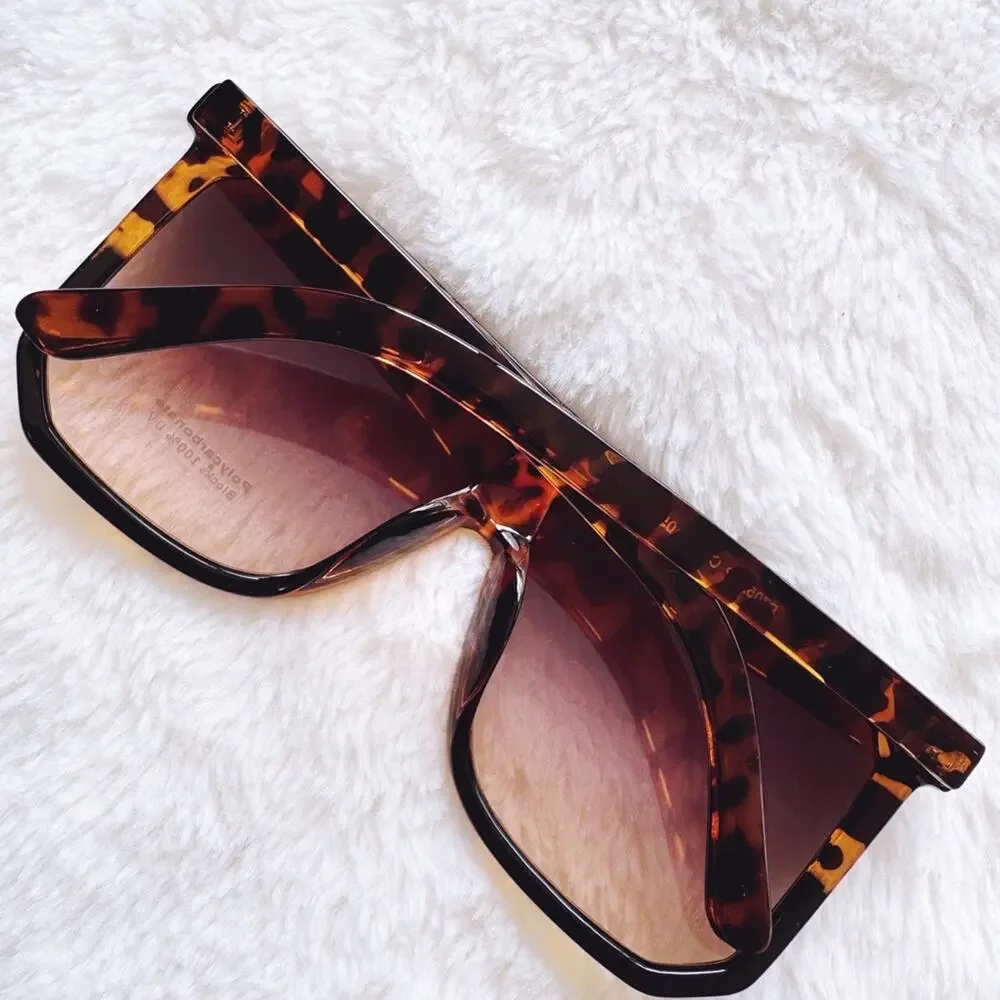 Kira Tortoise Brown & Black Oversized Sunglasses - Picture 10 of 11